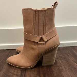 Dolce Vita Tan Heel Booties